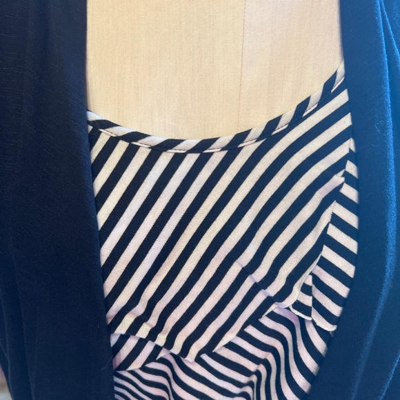 COPY - LADIES WOMENS LARGE BLACK JACKET AND BLACK WHITE STRIPPED BLOUSE ATTACHED - Picture 6 of 7